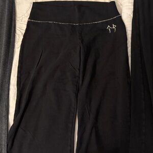 Women’s Black capris Green Apple brand S